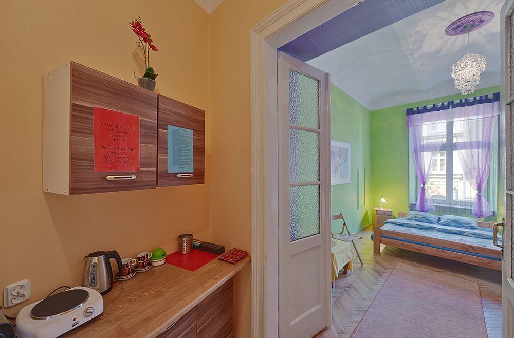 Hostel 70S Краков Экстерьер фото