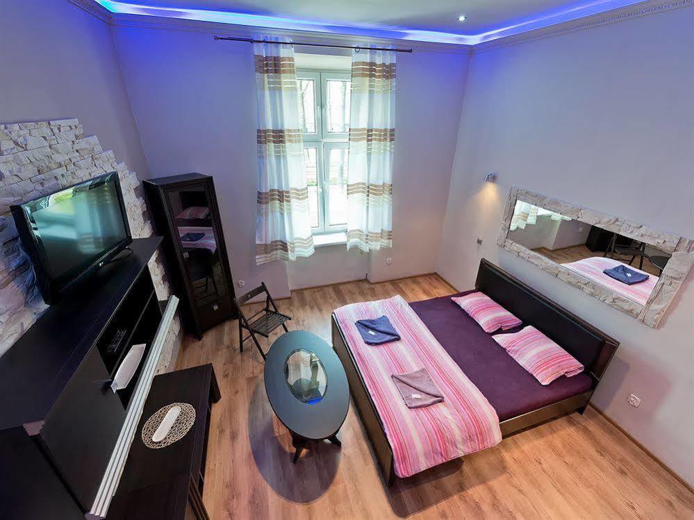 Hostel 70S Краков Экстерьер фото