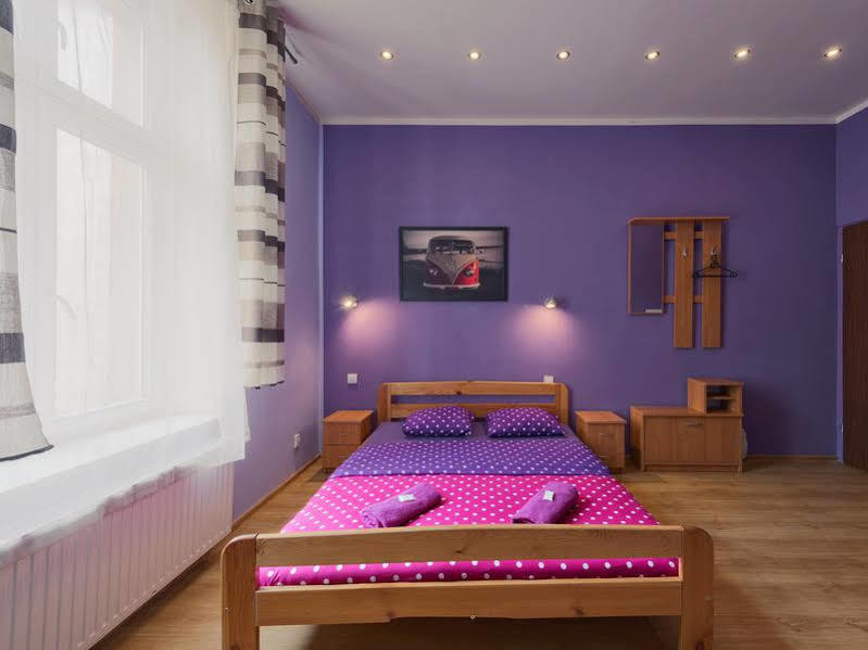 Hostel 70S Краков Экстерьер фото