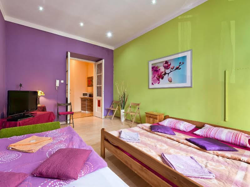Hostel 70S Краков Экстерьер фото